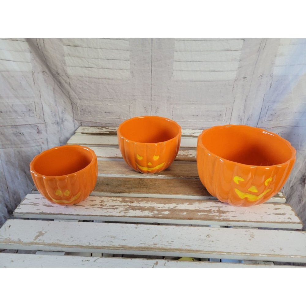 Pumpkin bowl nesting Halloween Boston Warehouse fall kitchen home decor set of 3